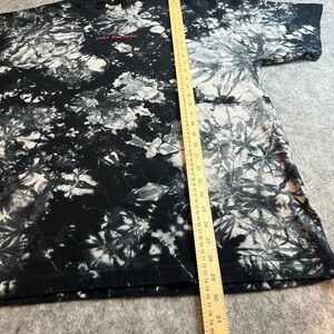 Shaka wear 100% cotton embroidery Black and White Tie-Dye T-Shirt